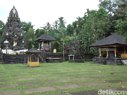 Pura Tua Ini Berdiri di Jatim, Punya Arsitektur Bali Bernuansa Majapahit
