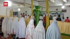 VIDEO: Jemaah Naqsabandiyah Padang Mulai Puasa Ramadan Selasa 21 Maret