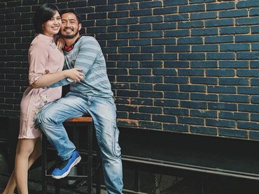 img-title Digugat Cerai Lagi, 8 Potret Yama Carlos & Istri yang Menghilang Bawa Anak