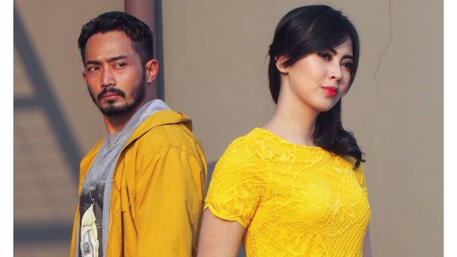 Yama Carlos dan Istri