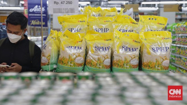 Bos Bulog Imbau Orang Kaya Tak Konsumsi Beras Subsidi SPHP Direktur Utama Perum Bulog Bayu Krisnamurthi mengimbau orang kaya tak membeli beras Stabilisasi Pasokan dan Harga Pangan (SPHP).
