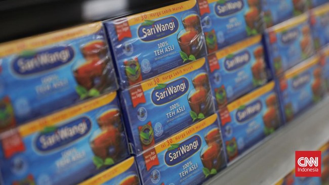 PT Unilever Indonesia Tbk (UNVR) bakal menjual bisnis teh Sariwangi ke entitas usaha milik Grup Djarum, PT Savoria Kreasi Rasa, senilai Rp1,5 triliun.