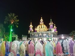 Luar Biasa! Tarawih Pertama Saat Nyepi di Balun Lamongan Digelar Tanpa Speaker