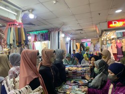 Bank Bidik Dana Murah dari Pedagang Pasar Tanah Abang