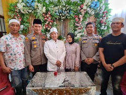 Mahar Rp 200 Ribu, Tahanan Curanmor Nikahi Kekasih di Polsek Belawan