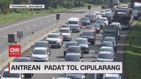 VIDEO: Antrean  Padat Tol Cipularang, Jalur Puncak Padat