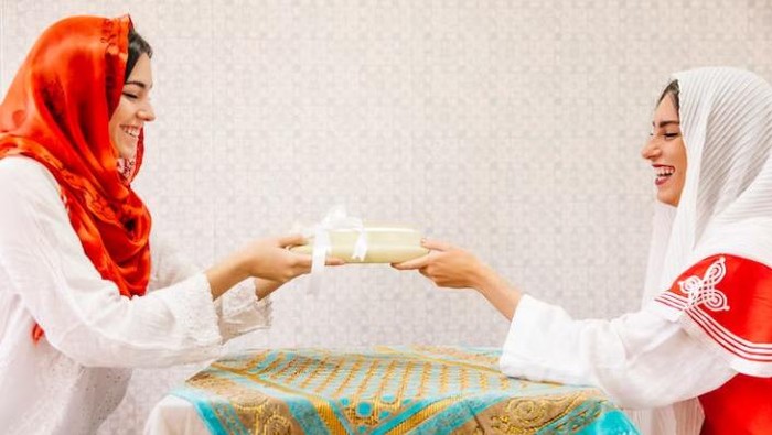 img-title Berbagi Makanan Buka Puasa Tanpa Izin di Dubai Bisa Kena Denda sampai Rp40 Juta, Lho Kenapa?