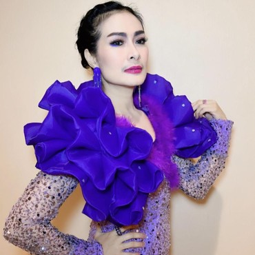 Reaksi Iis Dahlia Bertemu Lesti usai Sindir Artlis L yang Sering Ngomongin di Belakang