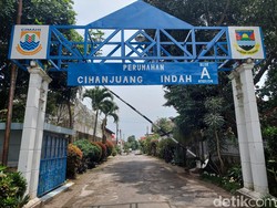 Kisah Unik Kompleks Perbatasan Cimahi-KBB: Parkir Mobil Beda Kota
