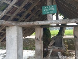 Sosok Ki Ageng Santri yang Makamnya Bernisan Batu dan Kayu di Kahuman Klaten