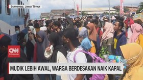 VIDEO: Mudik Lebih Awal, Warga Berdesakan Naik Kapal