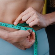 Cukup Lakukan 4 Rutinitas Simpel Ini di Setiap Malam, Kalau Kamu Ingin Turunkan Berat Badan!