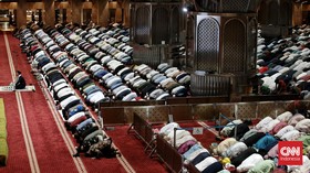 Ribuan Jemaah Salat Iduladha Penuhi Masjid Istiqlal Jakarta