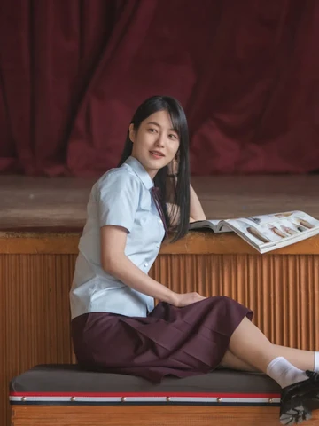 Potret Cantik Shin Ye Eun, Pemeran Park Yeon Jin Versi Remaja di Drama The Glory