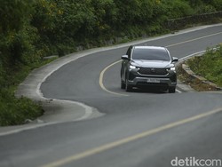 Alasan Toyota Pakai Nikel di Innova Zenix