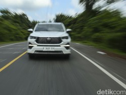 Ini yang Bikin Kijang Innova Zenix Hybrid Banyak Diburu Orang Indonesia