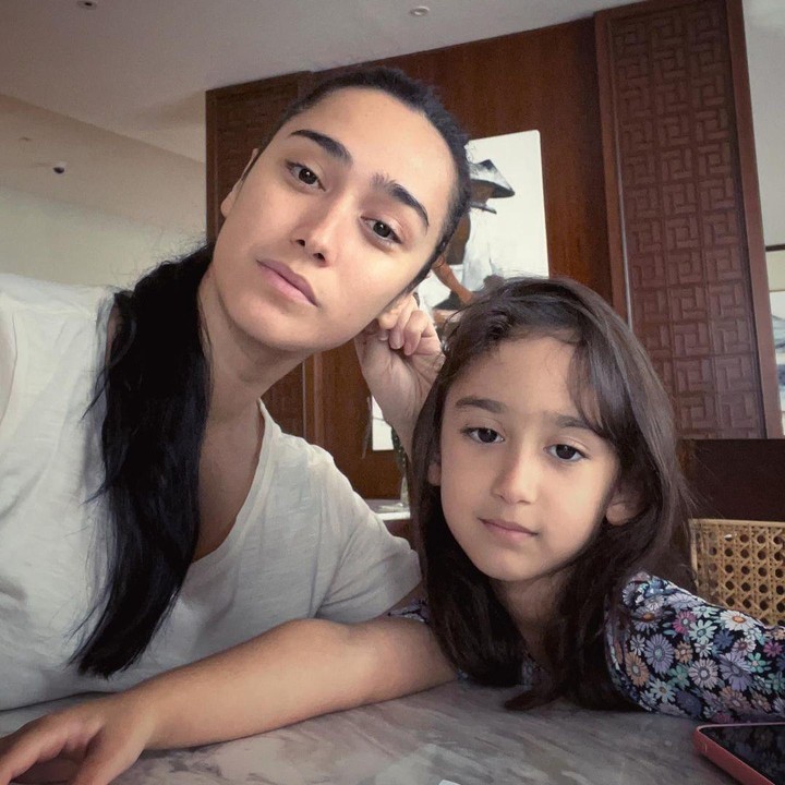 <p>Pada tahun 2016, wanita yang akrab disapa Alex ini menikah dengan Arief Utama Waworuntu dan dikaruniai Carleteana. Keduanya resmi bercerai di tahun 2019. (Foto: Instagram @got_alex)</p>