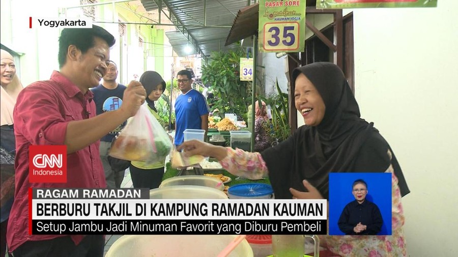 VIDEO: Berburu Takjil di Kampung Ramadan Kauman