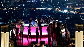 FOTO: Gairah Kehidupan 24 Jam Kota Bangkok