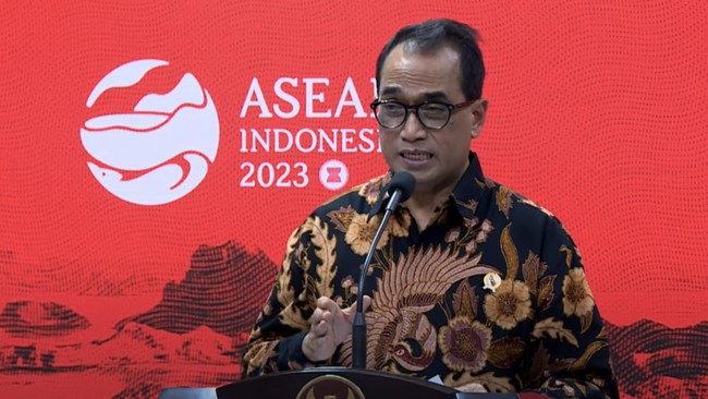Menteri Perhubungan Budi Karya Sumadi mencatat jumlah kendaraan golongan I yang meninggalkan Jakarta mencapai 2.321.919 Nataru 19 Desember 2023-4 Januari 2024.