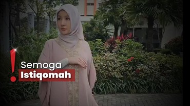 img-title Lucinta Luna Pakai Hijab di Bulan Ramadan, Netizen: Salah Server