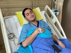 Alhamdulillah... Senyum Semeringah Nassar Dijenguk Anak dan Eks Istri