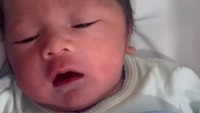 <p>Potret Archie kerap membuat netizen gemas nih, Bunda. Bahkan, tak sedikit dari netizen yang mengatakan Archie sangat mirip dengan Marshel, lho. (Foto: Instagram: @marshel_widianto)</p>