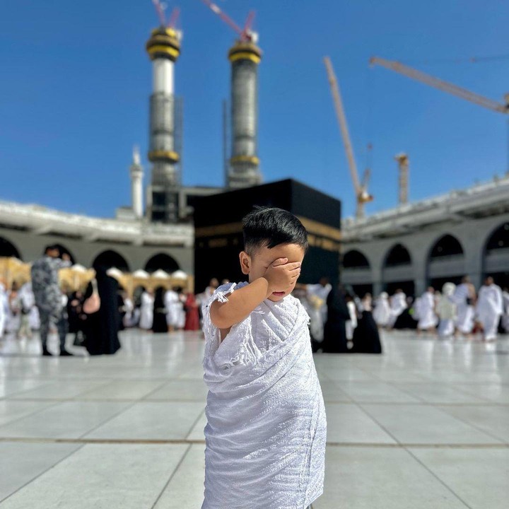 <p>Bunda, semoga Gala Sky tumbuh menjadi anak yang soleh, ya. Tak hanya itu, kita doakan juga agar Gala selalu dilimpahkan keberkahan dan kasih sayang dari banyak orang. (Foto: Instagram: @galaasky)</p>