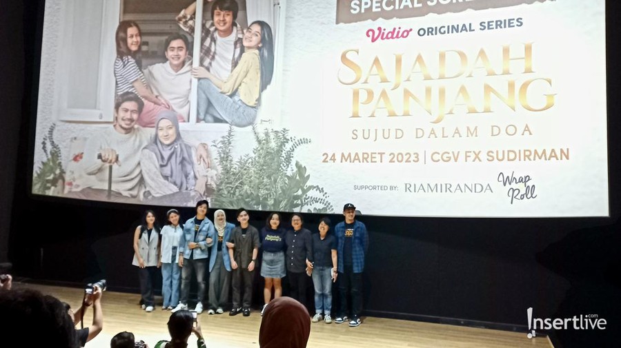 Sajadah Panjang: Sujud Dalam Doa