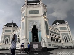 Mengulik Arsitektur Masjid Raya Al-Mashun, Dibangun dari Uang Tembakau Deli