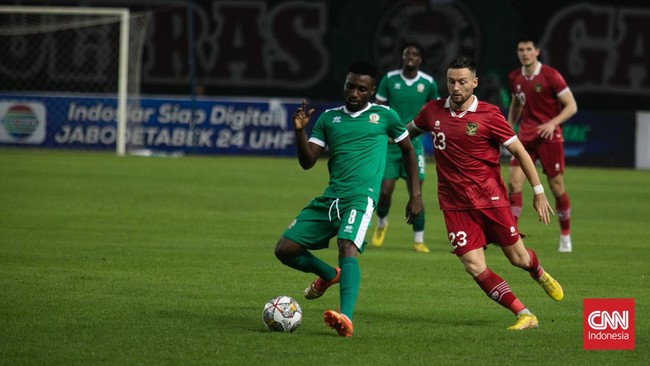 Netizen ramai-ramai menyerukan menonton pertandingan Timnas Indonesia vs Burundi dalam FIFA Matchday di Stadion Patriot Candrabhaga, Selasa (28/3).