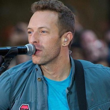 Anak Kerja di Toko Baju, Chris Martin: Aku Sangat Bangga