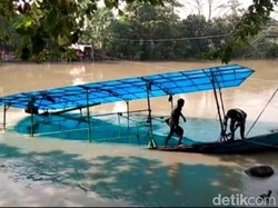 Penyebab Perahu Tambang Bawa 8 Orang Tenggelam di Surabaya Diduga Bocor