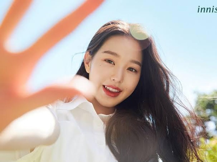 Potret Wonyoung yang Saat Ini Menjadi Brand Ambassador Innisfree /Foto: Courtesy of Innisfree