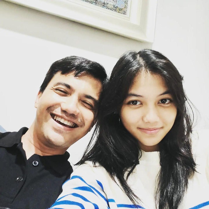 <p>Anak kedua Sahrul, Zemma, saat ini berusia 14 tahun. Zemma tumbuh menjadi remaja yang cantik dan manis. (Foto: Instagram @sahrulgunawanofficial)</p>
