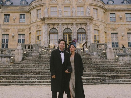7 Potret Elegan Vidi Aldiano - Sheila Dara Hadiri Pernikahan Valencia Tanoesoedibjo & Kevin Sanjaya di Paris