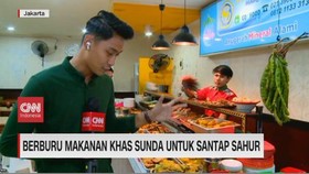 VIDEO: Berburu Makanan Khas Sunda untuk Santap Sahur