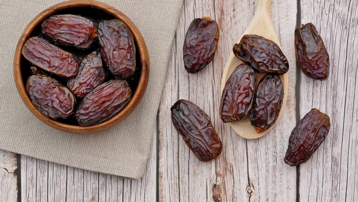 img-title Jadi Favorit Saat Ramadan, Ini 6 Manfaat Kurma Bagi Kesehatan Perempuan