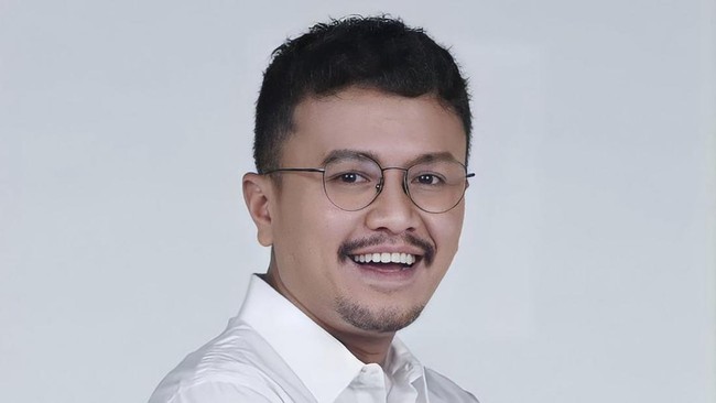 Faldo Maldini menyebut angka kepuasan publik terhadap kinerja Jokowi lebih tinggi di periode kedua dari pada presiden sebelumnya.