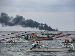 Kebakaran Kapal Tanker Berhasil Dipadamkan, Tak Ada Tumpahan Minyak di Laut