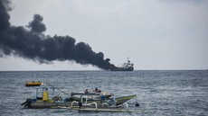 FOTO: Demo 212 Tolak Israel, Perppu Ciptaker Disahkan DPR