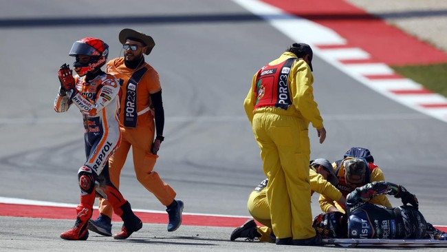 Pembalap Honda Marc Marquez terlampau agresif saat balapan MotoGP Portugal hingga akhirnya menabrak Miguel Oliveira.