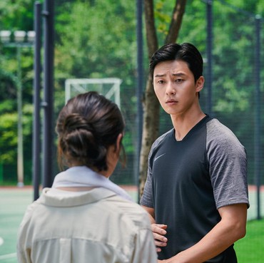 Sinopsis Film 'Dream', Perjuangan Park Seo Joon Latih Tim Sepak Bola Tunawisma
