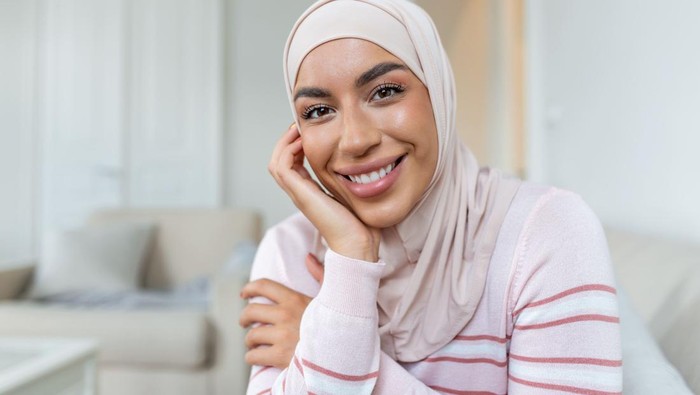 Lakukan 6 Cara Mudah Ini Agar Wajah Tetap Segar dan Glowing Saat Berpuasa! Lakukan 6 Cara Mudah Ini Agar Wajah Tetap Segar dan Glowing Saat Berpuasa!