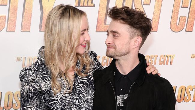 Daniel Radcliffe dan kekasih, Erin Darke, sedang menantikan kelahiran anak pertama mereka. Pasangan ini pertama kali bertemu pada 2013.