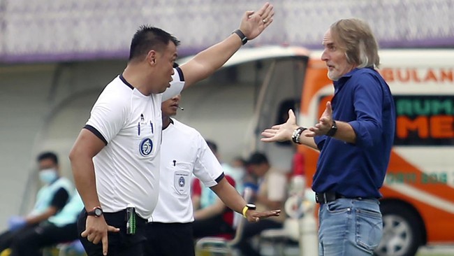 PSSI memberikan perlindungan BPJS Ketenagakerjaan kepada 353 wasit sepak bola Indonesia.