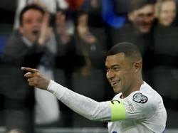 MU Enggak Mau Pinjam Mbappe?