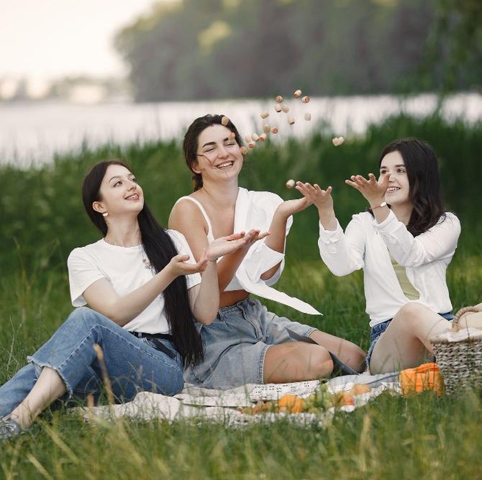 Ketidaksukaannya dengan pertengkaran membuat Libra sebisa mungkin berperilaku baik untuk menjaga keharmonisan.