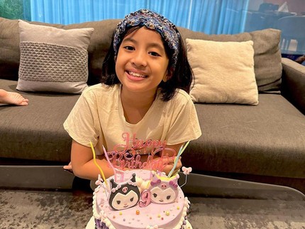 7 Potret Ulang Tahun ke-9 Megumi, Anak Pertama Desta dan Natasha Rizky