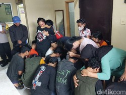Belasan Remaja Cimahi Bangunkan Sahur Sambil Bawa Sajam